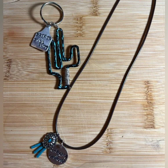 Back On My Bull - Keychain 🌵 - Picture 2 of 2